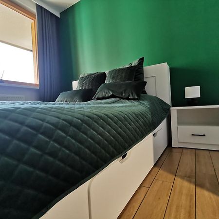 Wola Blue Modern Apartment 华沙 外观 照片
