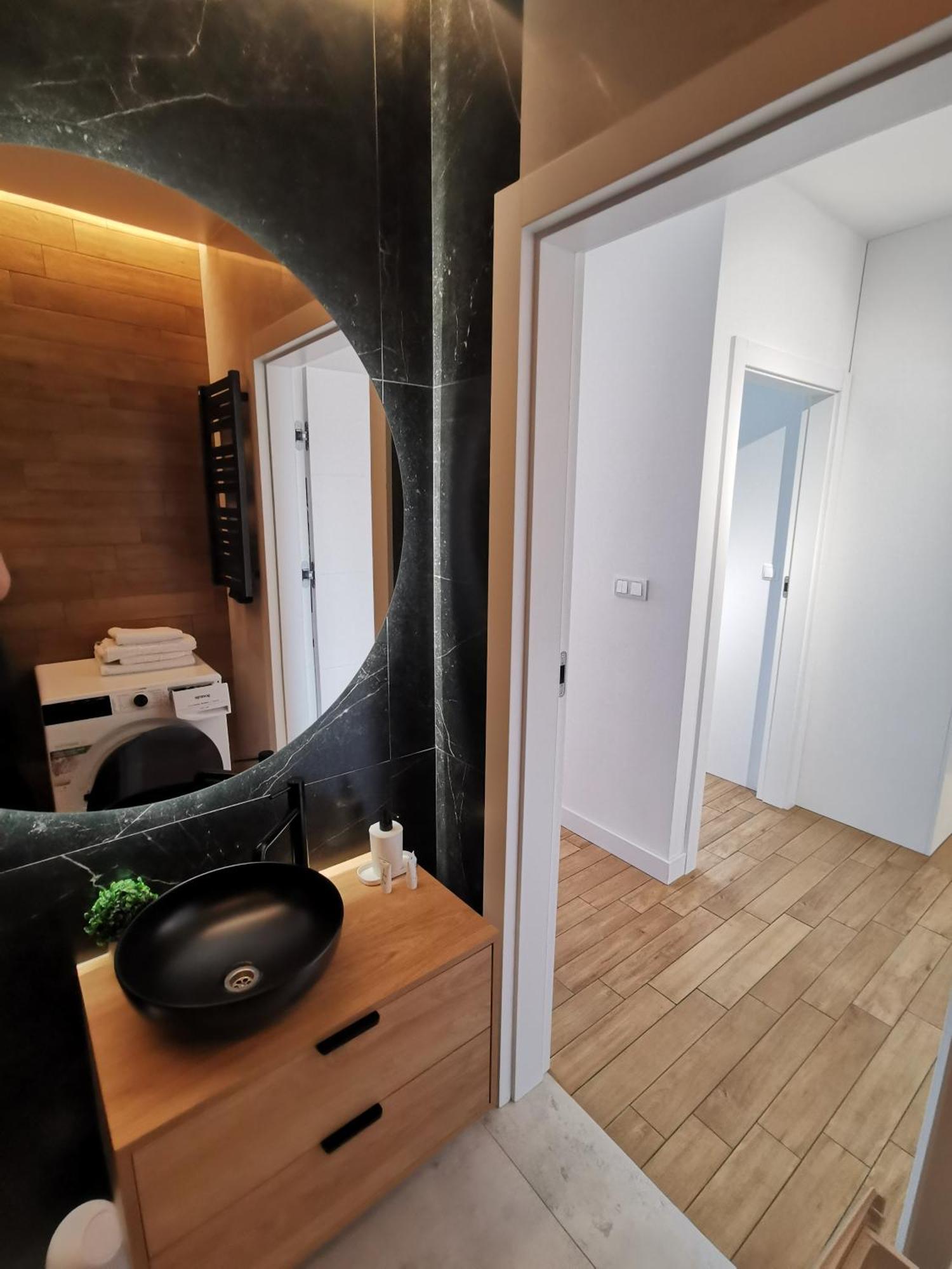 Wola Blue Modern Apartment 华沙 外观 照片
